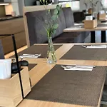 Am Stadthaus 3*