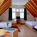 Am Stadthaus 3*