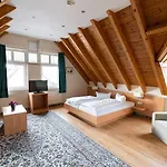 Am Stadthaus 3* نوينبورغ أم راين