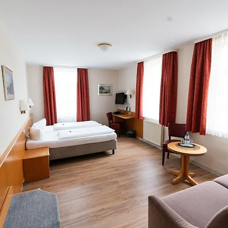 Hotel Am Stadthaus 3*